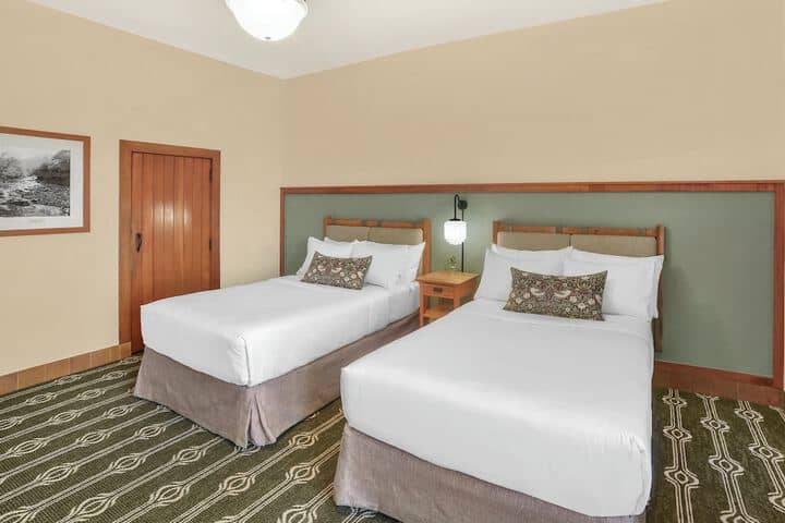 Room 114 of 387
