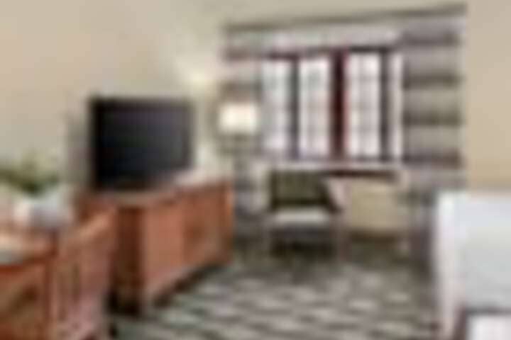Room 65 of 387