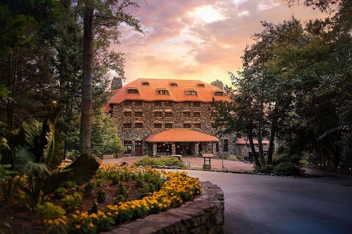 Hotel 372 of 387