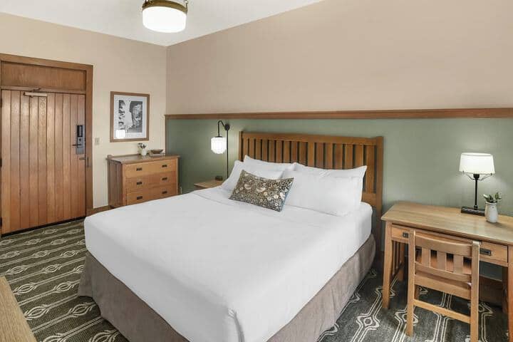 Room 78 of 387